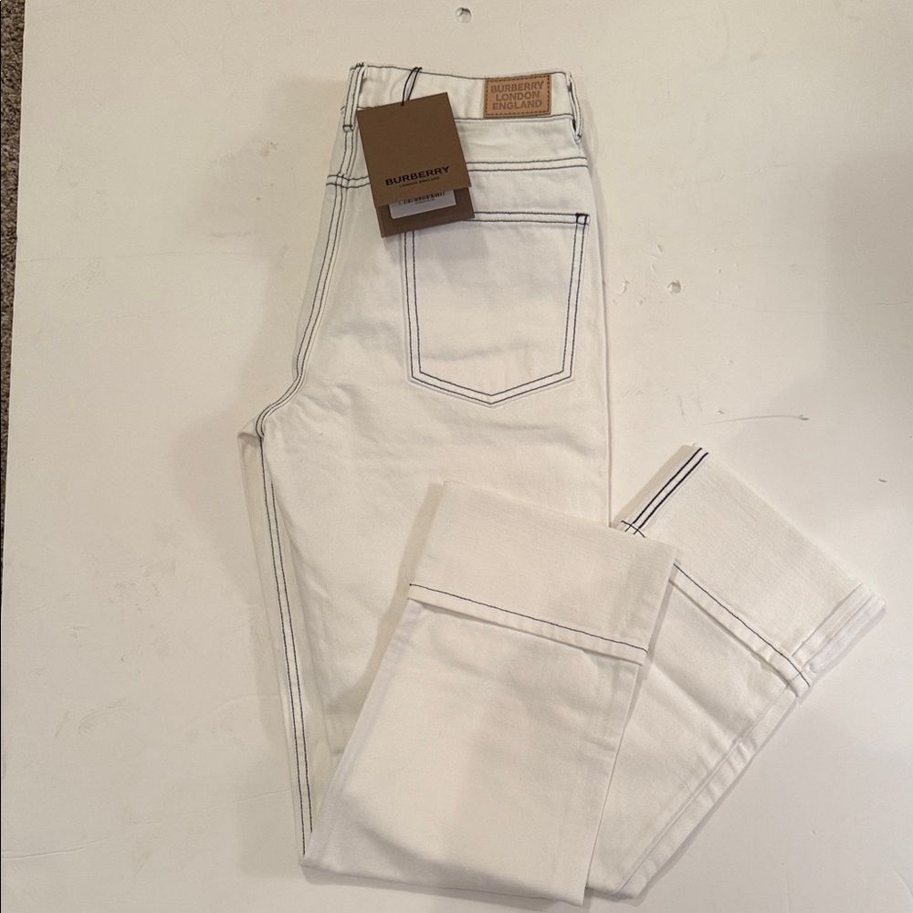 Burberry Sz 27 NWT Women's Mid Rise White Skinny Mid Rise Jeans. Super Cute!